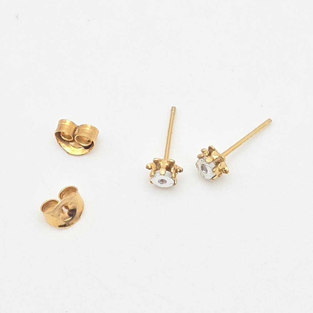Vintage Diamond Stud Earrings 10k Yellow Gold Diamond Cut Setting 10k Gold Backs - Picture 2 of 11